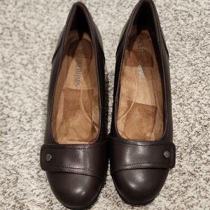 Never Worn Brown Leather Women's Shoes